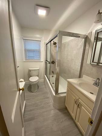 1st image of 330 Jefferson Ave #1