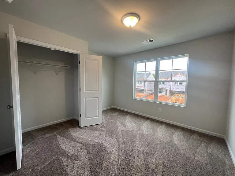 640 Cam Cir — Photo 31