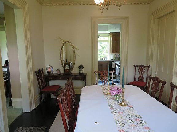 4th image of 16 Cortland St