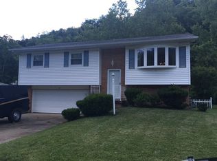 23 Sun Valley, Glen Dale, WV 26038