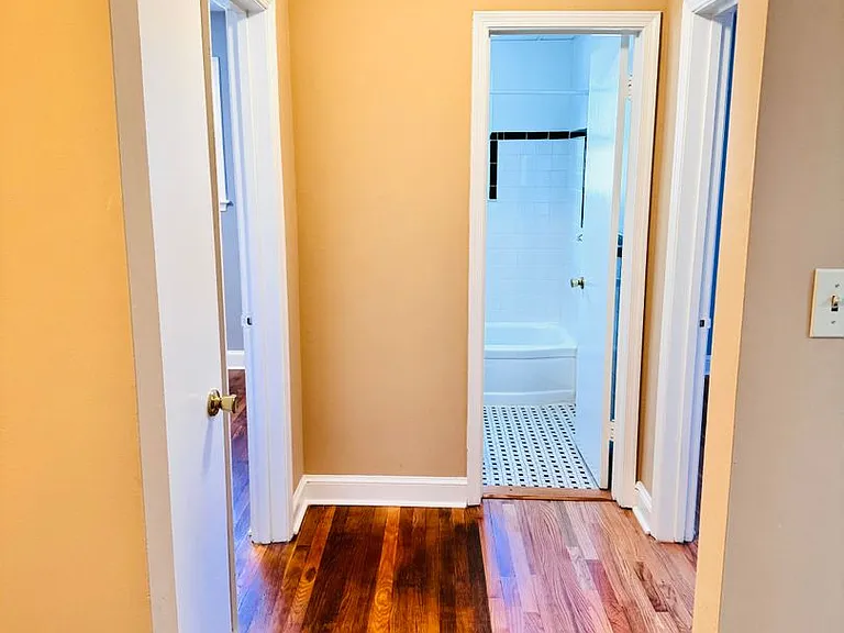 8805 Plymouth St — Photo 18