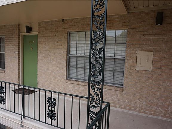 4th image of 2728 Whitney Pl APT 218