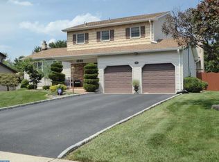 145 Hempstead Rd, Hamilton, NJ 08610