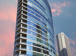 30 W Oak St APT 7A, Chicago, IL 60610