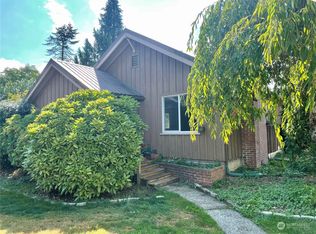 166 3rd Ave NW, Onalaska, WA 98570