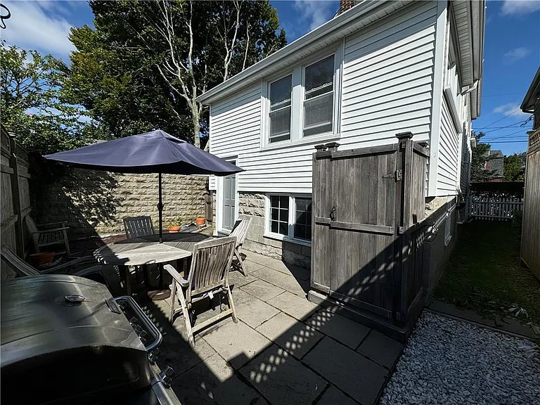 49 Connection St — Photo 30