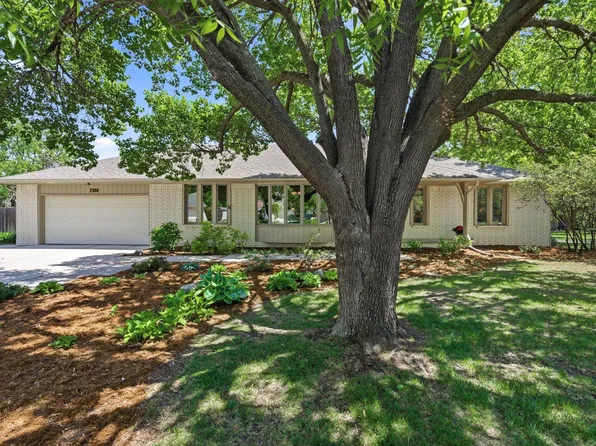 2308 N Longwood Cir, Wichita, KS 67226
