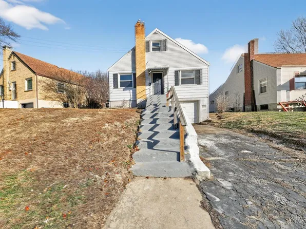 2922 Royal Glen Dr, Cincinnati, OH 45239