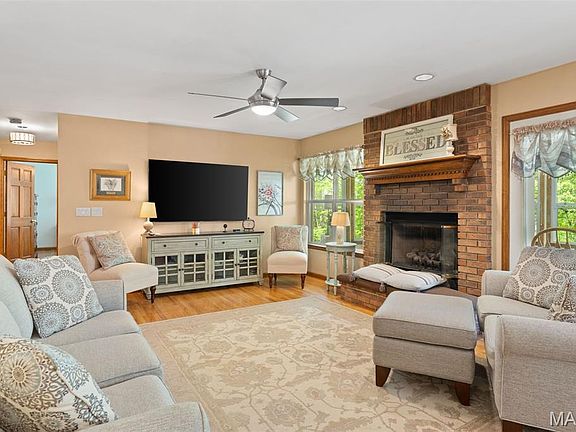 4th image of 24331 Deer Creek Rd