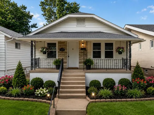 5220 Dewey Ave, Saint Louis, MO 63116