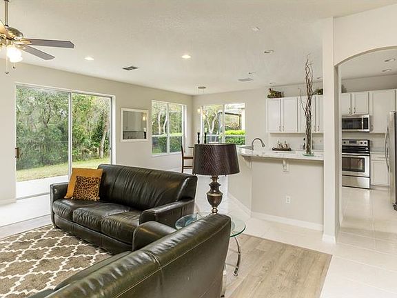 2nd image of 1465 Twin Leaf Ln