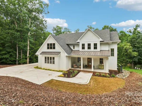 416 Plantation Way, Mount Gilead, NC 27306