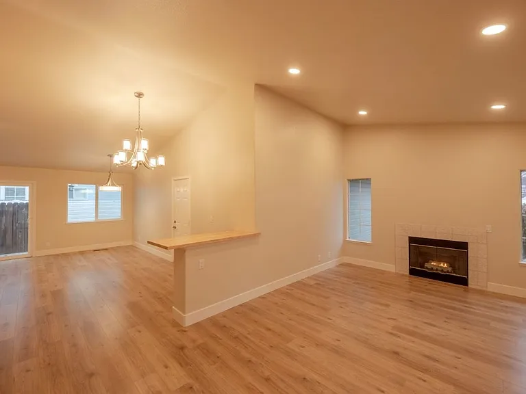 7562 Wheeldale Cir — Photo 7