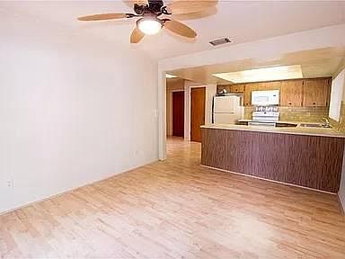 4th image of 2713 Casa Aloma Way
