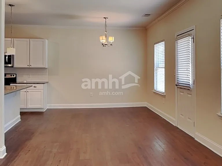 110 Dynasty Ln — Photo 6