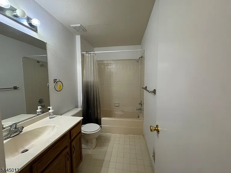 30 Wentworth Road Morris Plns #30 — Photo 8