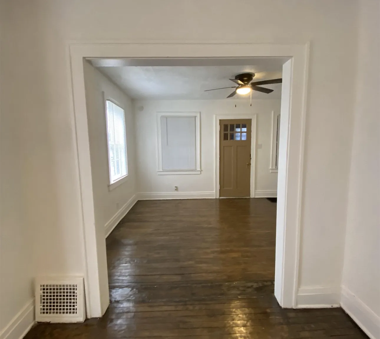 2 bed, 994 sqft, $950 — Photo 4