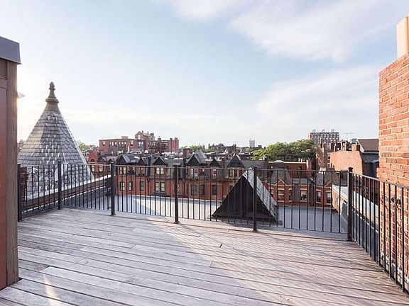 2nd image of 254 Newbury St #D