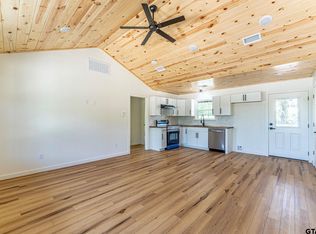 1045 Jackson St N, Sulphur Springs, TX 75482