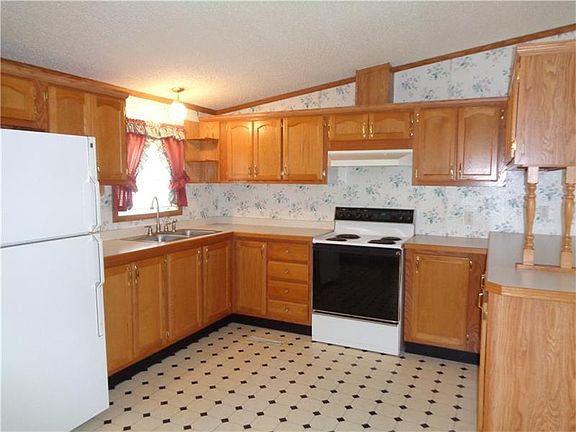 2nd image of 147 Pellegrene Dr