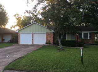 105 Hickory Dr, Richwood, TX 77531