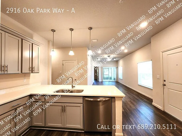 2916 Oak Park Way #A — Photo 6