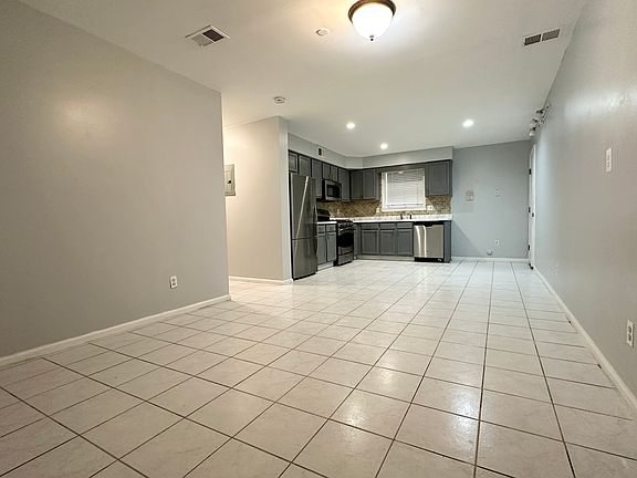 2nd image of 51 Saint Charles St APT 1