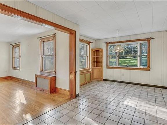 5th image of 3 Hillcrest Ave