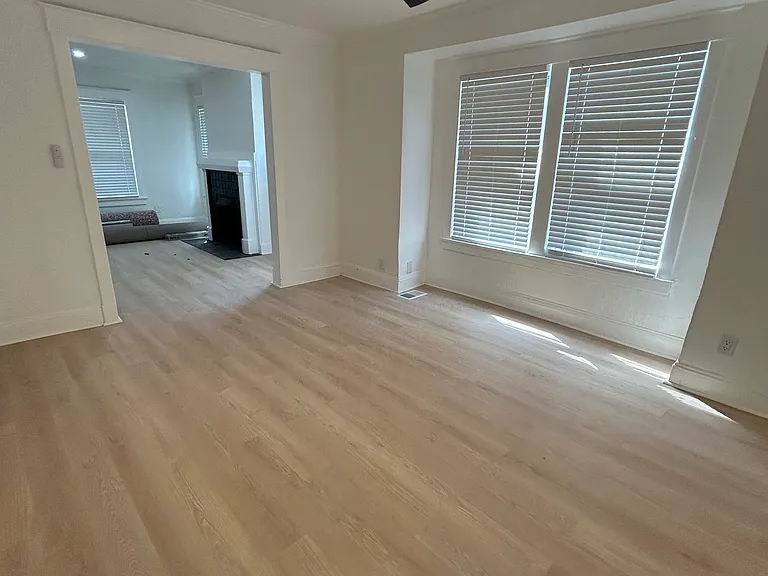 4138 Locust St — Photo 2