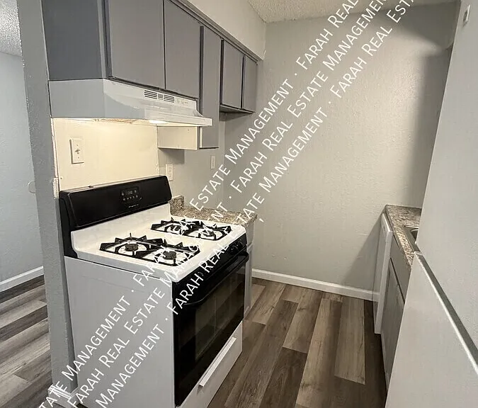 6016 Westridge Ln #405 — Photo 7