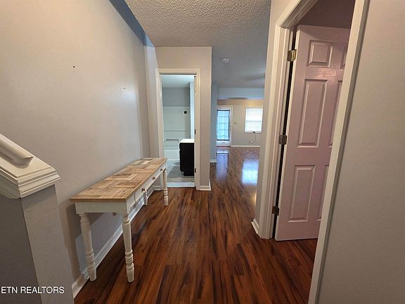 3rd image of 6505 Doe Creek Way