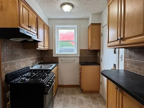 153-155 Avenue image 3 of 7