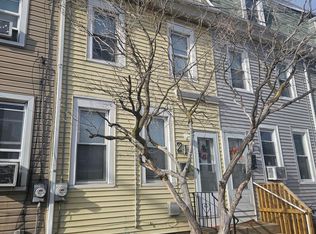 21 S Sussex St, Gloucester City, NJ