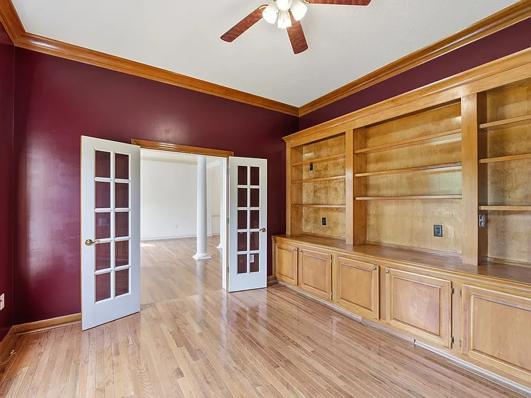 7362 Hampsted Sq N — Photo 39