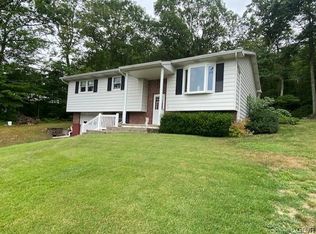 101 W Diaz Ave, Nesquehoning, PA 18240