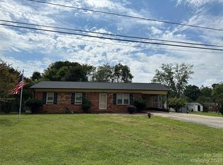 1227 Winston St, Conover, NC 28613