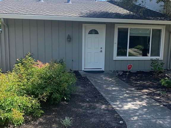 2nd image of 2865 Fountainhead Dr