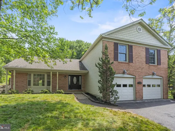 10963 Middleboro Dr, Damascus, MD 20872