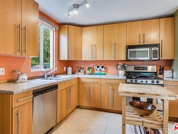 4th image of 5177 Don Pio Dr