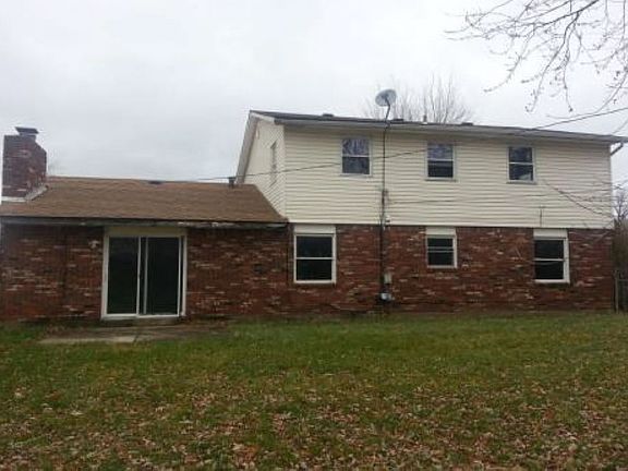 2nd image of 2955 Lakewood Ave