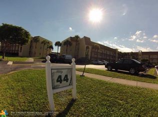 8465 Sunrise Lakes Blvd APT 102, Sunrise, FL 33322