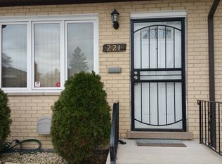 221 E 90th Pl, Chicago, IL 60619