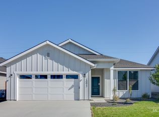 10072 W La Jolla Dr, Boise, ID 83709