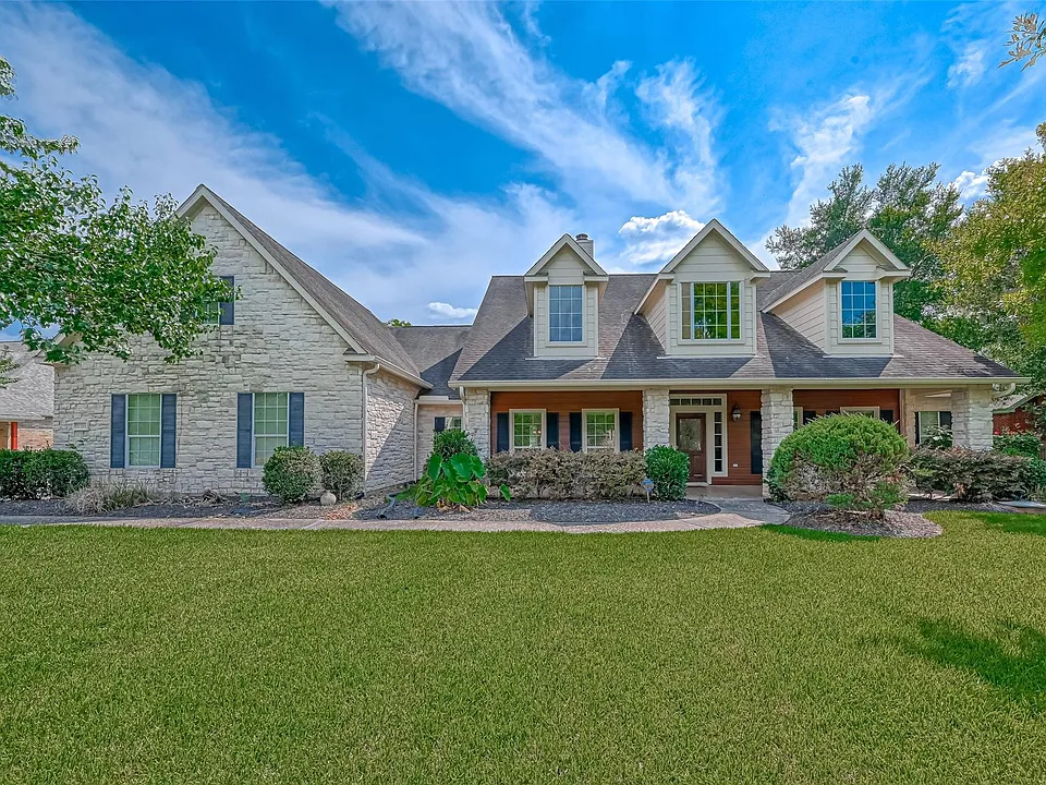32515 Westminster Dr