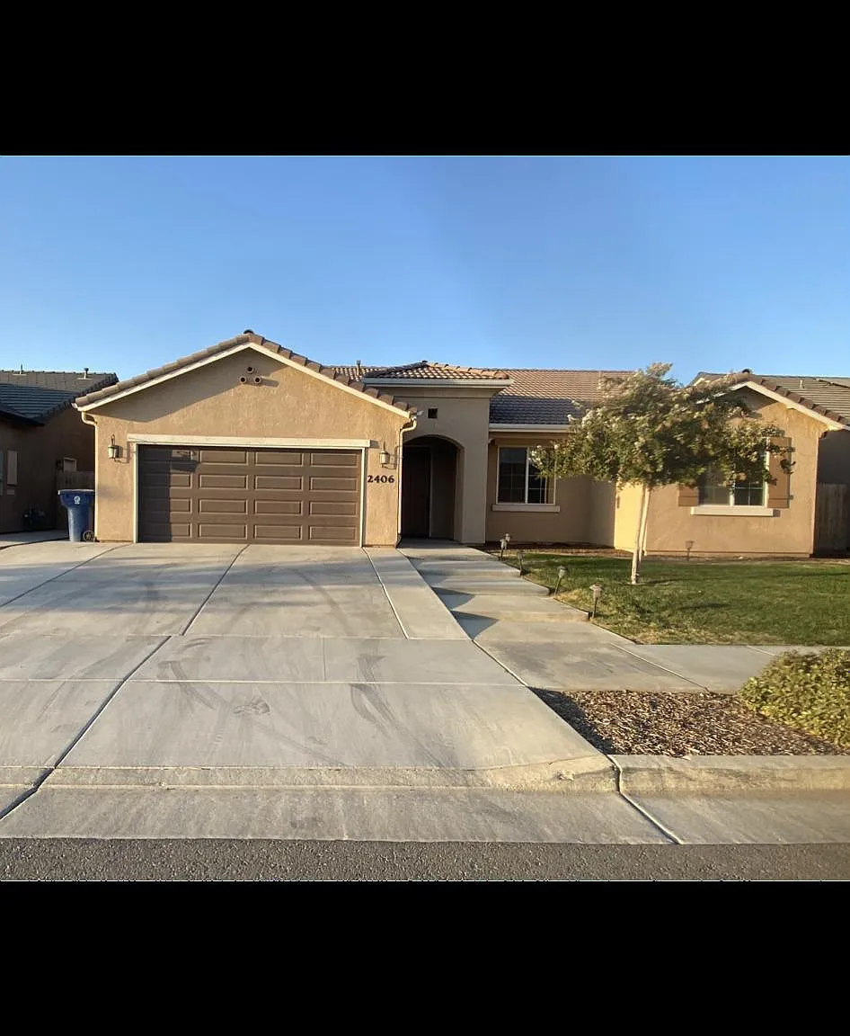 3 bed, 1686 sqft, $2,300 — Photo 1