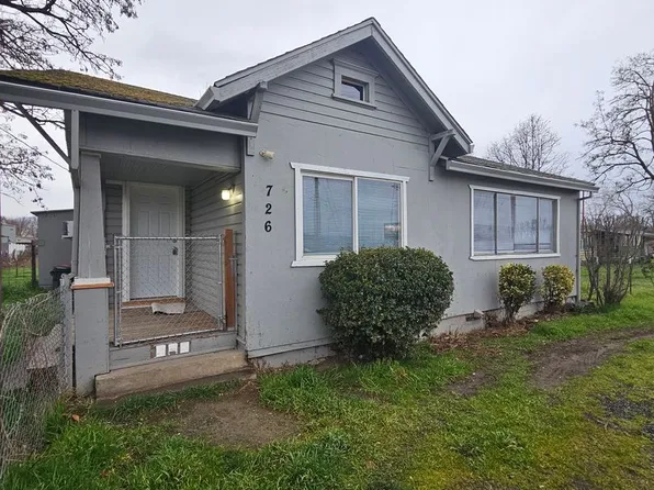 726 W McAndrews Rd, Medford, OR 97501