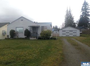 830 W 13th St, Port Angeles, WA