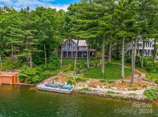 122 Indian Trce, Lake Toxaway, NC 28747