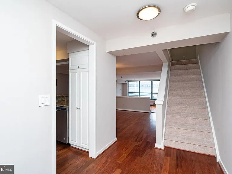 7 N Columbus Blvd #223 — Photo 11