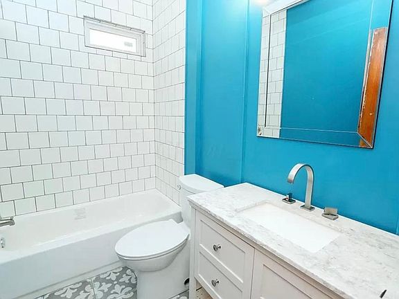 5th image of 1437 E Long St